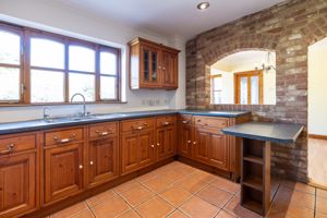 Kitchen- click for photo gallery